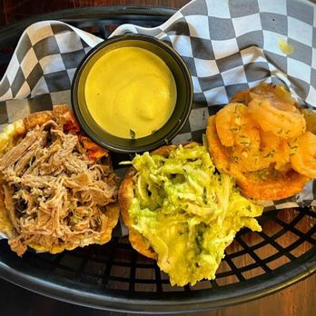 La Casa Cafe + Bar - TRIO TOSTONES
Filled with shredded beef, chicken guacamole and shrimps. - Cocktail Bars Near Me - Mamaroneck, New York