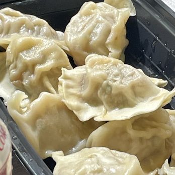Mom Wong Kitchen - Chinese Near Me - Camarillo, California