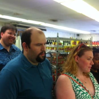 Brewery, Bits and Bites Tour - Learning about the fresh ingredients and flavors - Food Tours Near Me - Pittsburgh, Pennsylvania Brewery, Bits and Bites Tour - Learning about the fresh ingredients and flavors - Food Tours Near Me - Pittsburgh, Pennsylvania