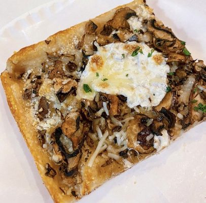 Williamsburg Pizza by null