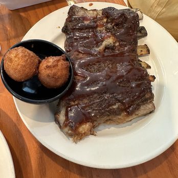 Mulligans Pub On The Green - Ribs - Bars Near Me - Fairfax, Virginia