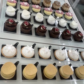 Bachour - Bakeries Near Me - Coral Gables, Florida