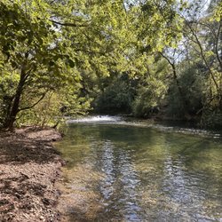 Château La Martinette - Swim in the river