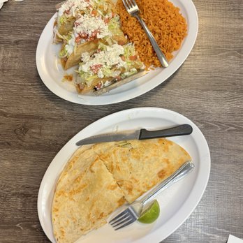 Burritos Tacos y Mas - Tacos Dorados, Super Veggie Quesadilla - Mexican Near Me - Morgan Hill, California Burritos Tacos y Mas - Tacos Dorados, Super Veggie Quesadilla - Mexican Near Me - Morgan Hill, California