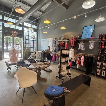 Pacers Running - Shoe Stores Near Me - Washington, DC, District of Columbia