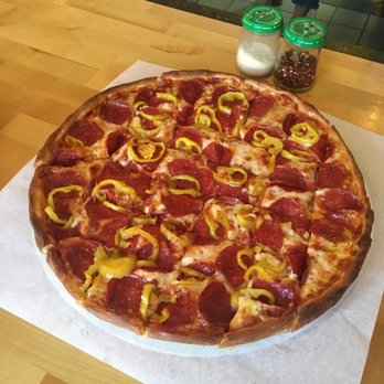 Jakes Pizza - Pizza Near Me - Green Bay, Wisconsin