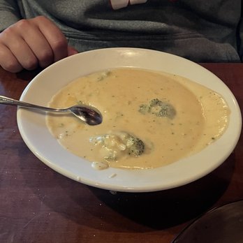 Cimaroli's Supper Club - Broccoli soup - American Near Me - Portage, Wisconsin Cimaroli's Supper Club - Broccoli soup - American Near Me - Portage, Wisconsin