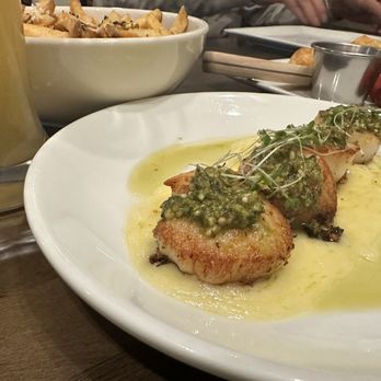 Chez Daniel - French Near Me - Frenchtown, New Jersey