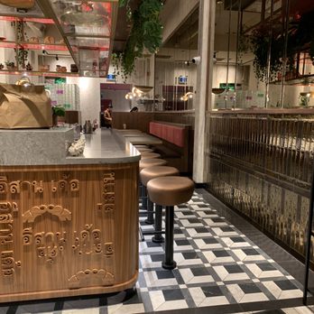 Isaan Der - Thai Kitchen & Bar - Inside - Thai Near Me - Toronto, Ontario Isaan Der - Thai Kitchen & Bar - Inside - Thai Near Me - Toronto, Ontario