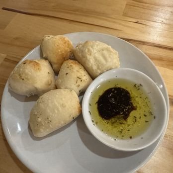 C' Amore Italian Restaurant - Complimentary bread - Italian Near Me - Aurora, Colorado C' Amore Italian Restaurant - Complimentary bread - Italian Near Me - Aurora, Colorado