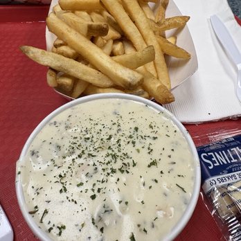 Old Oregon Smokehouse - Clam chow- amazing! - Seafood Near Me - Tillamook, Oregon Old Oregon Smokehouse - Clam chow- amazing! - Seafood Near Me - Tillamook, Oregon