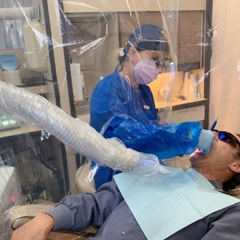Robert H Dewitt, DDS - Safe and clean tooth cleaning room - Cosmetic Dentists Near Me - Vienna, Virginia