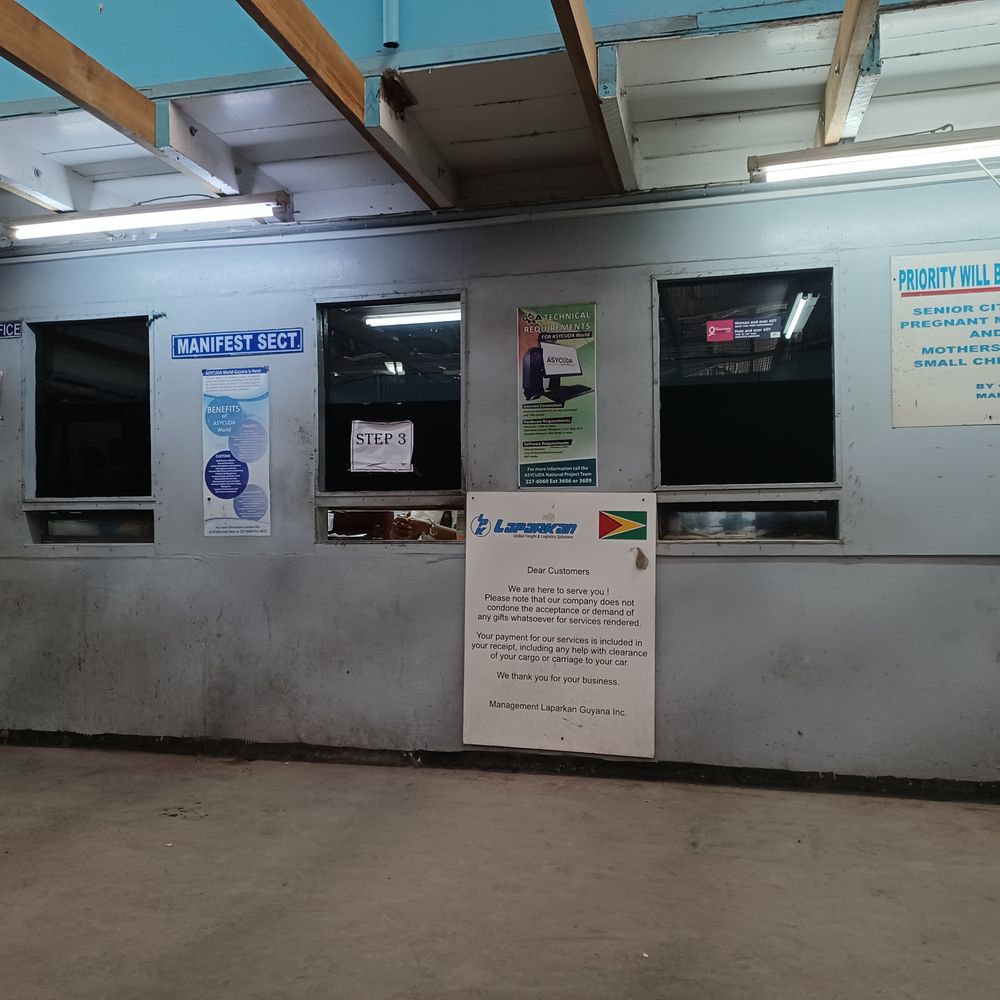 Laparkan Trading - another window - Shipping Centers Near Me - Brooklyn, New York