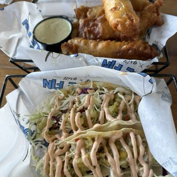 Single Fin Surf Grill - Bars Near Me - San Diego, California Single Fin Surf Grill - Bars Near Me - San Diego, California