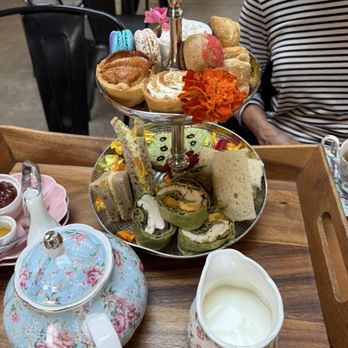 Filoli - Tea for two - Botanical Gardens Near Me - Woodside, California Filoli - Tea for two - Botanical Gardens Near Me - Woodside, California