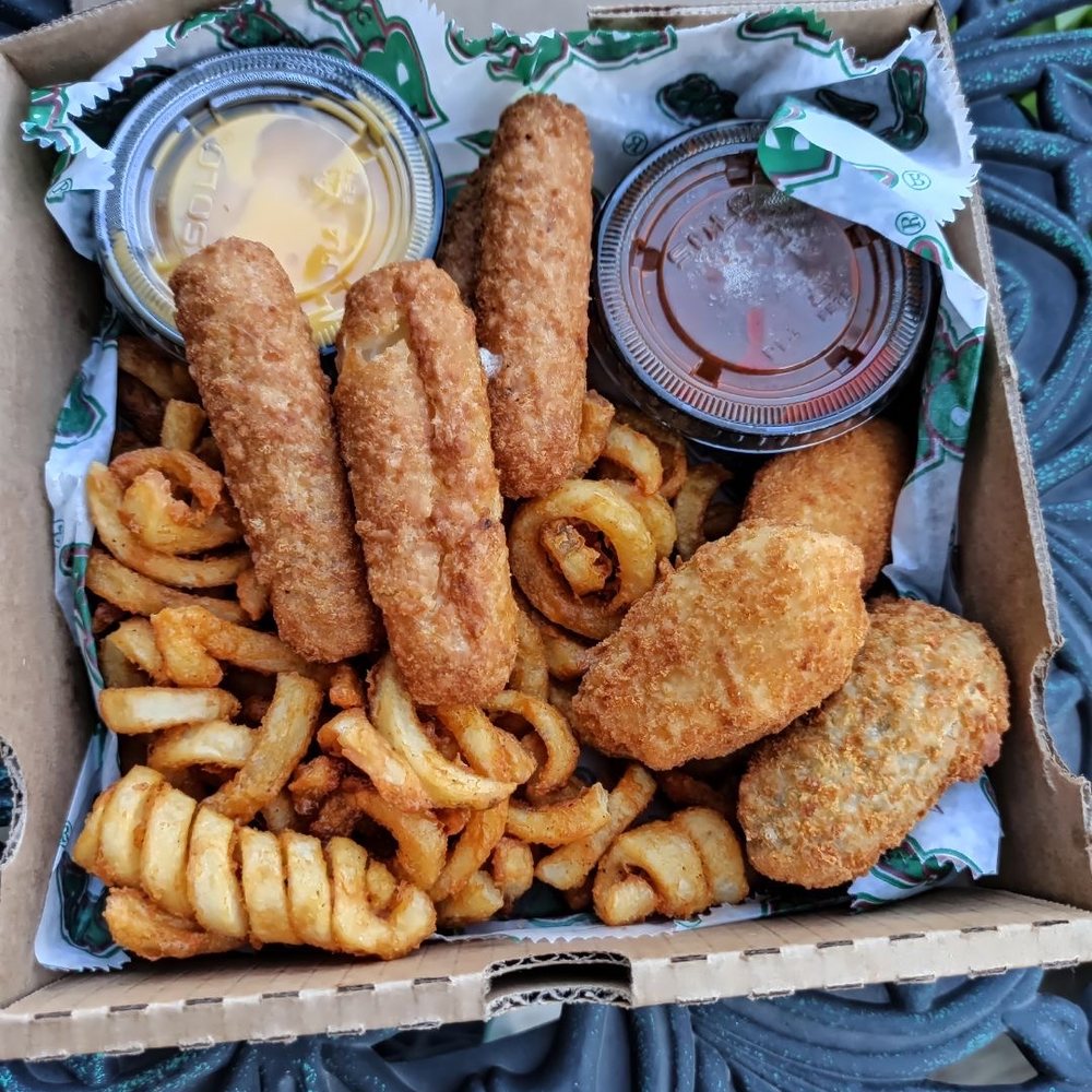 Beggars Pizza - Mozzarella sticks, jalapeño poppers and curly fries - Pizza Near Me - Downers Grove, Illinois Beggars Pizza - Mozzarella sticks, jalapeño poppers and curly fries - Pizza Near Me - Downers Grove, Illinois