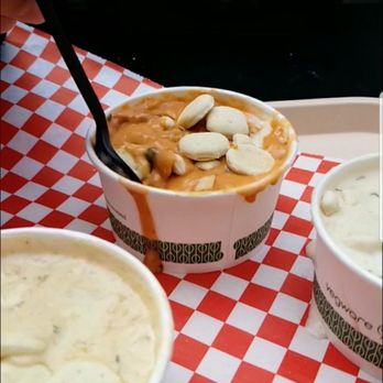Pike Place Chowder - The middle is the Smoked Salmon Chowder...So. Frikkin. GOOD! - Seafood Near Me - Seattle, Washington Pike Place Chowder - The middle is the Smoked Salmon Chowder...So. Frikkin. GOOD! - Seafood Near Me - Seattle, Washington