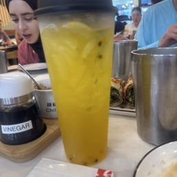 Passion fruit green tea Passion fruit green tea