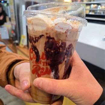 Curbside on the Run - Ice S'Mores - Coffee & Tea Near Me - Pittsburgh, Pennsylvania Curbside on the Run - Ice S'Mores - Coffee & Tea Near Me - Pittsburgh, Pennsylvania