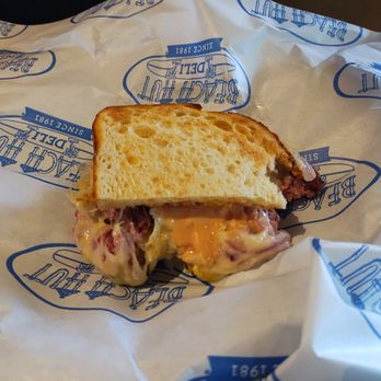 Beach Hut Deli - Delis Near Me - San Clemente, California