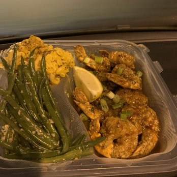 Chef Smelly's - Creole Crispy Sweet Chili Prawns, Mac and Cheese and Garlic Green Beans - Cajun/Creole Near Me - Oakland, California