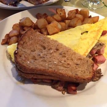Cafe This Way - Omelette your way...onions, mushroom, cheddar cheese,and ham. - New American Near Me - Bar Harbor, Maine
