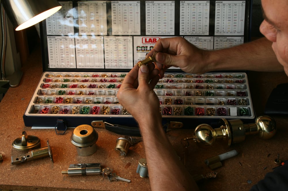 HAMILTON’S LOCKSMITH 36 Photos & 96 Reviews 1525 Aviation Blvd, Redondo Beach, California