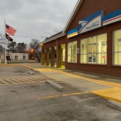 US Post Office - Front entrance.