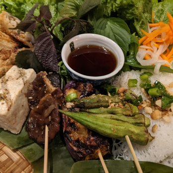 Anh and Chi - Vegetarian platter (vegan) - Vietnamese Near Me - Vancouver, British Columbia