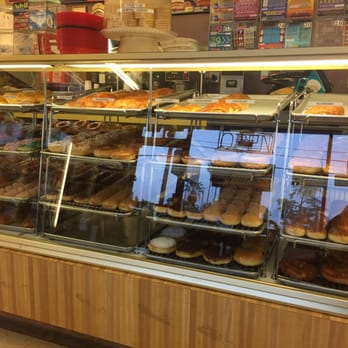 Tang's Donuts - The freshest donuts at 6am - apple fritters are the bomb here - Donuts Near Me - Los Angeles, California