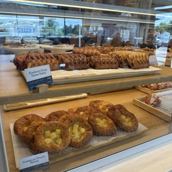 Paris Baguette - Bakeries Near Me - Overland Park, Kansas Paris Baguette - Bakeries Near Me - Overland Park, Kansas