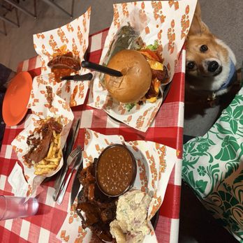 Phil's BBQ - Burger, sausage, boneless ribs, pastrami fries - Barbeque Near Me - Temecula, California