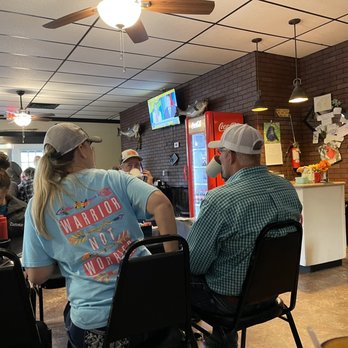 Brenda's Cafe - Inside - American Near Me - Mountain Home, Arkansas