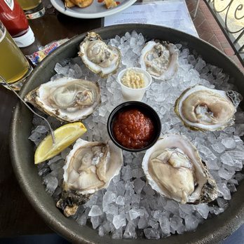 Mudbugs Cajun Kitchen - 1/2 dozen oysters 1/26 $15 - Cajun/Creole Near Me - Sanibel, Florida Mudbugs Cajun Kitchen - 1/2 dozen oysters 1/26 $15 - Cajun/Creole Near Me - Sanibel, Florida