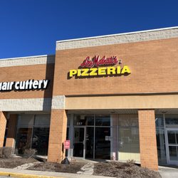 Lou Malnati's Pizzeria - Outside