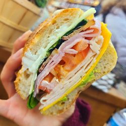 Husky Deli - Husky club