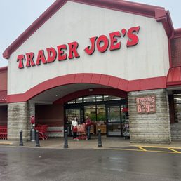 Exterior outside entrance of Trader Joe's - Entrance - Nashville, Tennessee Exterior outside entrance of Trader Joe's - Entrance - Nashville, Tennessee