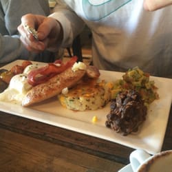The Empire Café & Deluxe Burger Bar - Big Aussie Brekkie