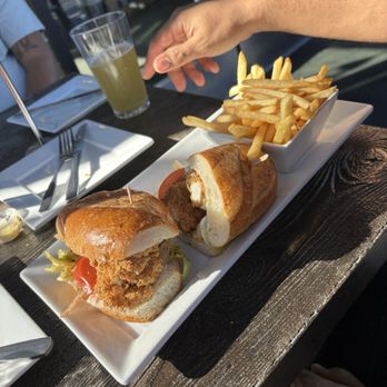Georgia's Restaurant - Po Shrimp Po' Boy - Soul Food Near Me - Long Beach, California