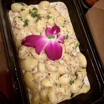 Locanda Capri - Gnocchi Mamma Carmela - Italian Near Me - Brentwood, California Locanda Capri - Gnocchi Mamma Carmela - Italian Near Me - Brentwood, California