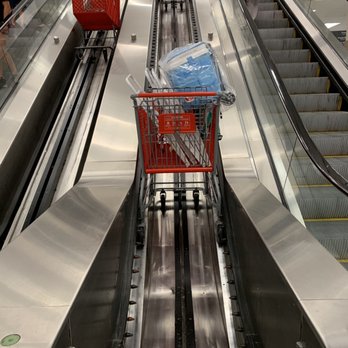 Target - Up the escalator with the shopping cart @ The 2 Story Target in Eagle Rock Summer 2019 - Department Stores Near Me - Los Angeles, California Target - Up the escalator with the shopping cart @ The 2 Story Target in Eagle Rock Summer 2019 - Department Stores Near Me - Los Angeles, California