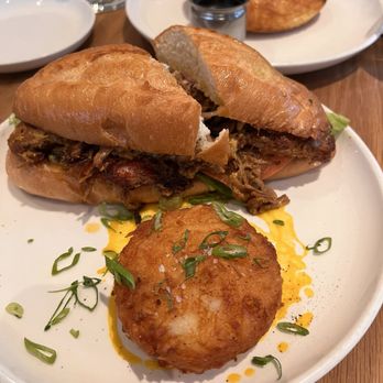 Full Goods Diner - Carnitas with hashbrown - Diners Near Me - San Antonio, Texas