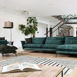 Comfortmeubel - We hebben tal van velvet salons in onze toonzaal! U kiest de kleur, de stof en de samenstelling!