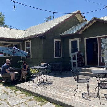 Piggyback BBQ - Patio - Barbeque Near Me - Whitefish, Montana Piggyback BBQ - Patio - Barbeque Near Me - Whitefish, Montana