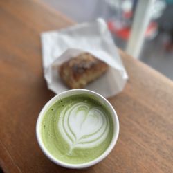 MY Coffee Roastery - Matcha latte