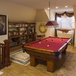 Wall Manor - Pool table, Bumper Pool in the activities room