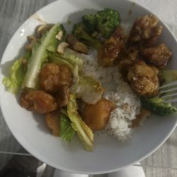 Lily House Chinese Restaurant