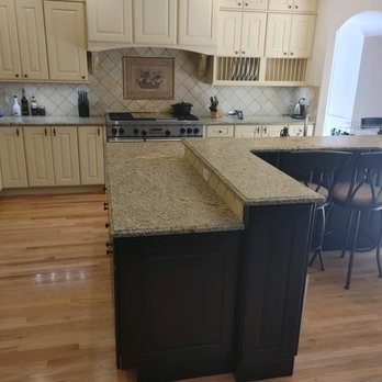 Kingdom Ky Cleaning Service - We assited our client a move out deep clean of their home. - Home Cleaning Near Me Kingdom Ky Cleaning Service - We assited our client a move out deep clean of their home. - Home Cleaning Near Me