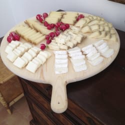 Agriturismo Il Belvedere - Tagliere di formaggi locali (tutti bergamaschi).