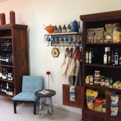 Donnabella Emporio e Comidaria - Curated wine selection.